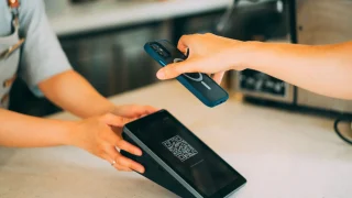 AI時代に、携帯販売の仕事はどう変わるのか