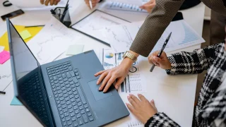 営業とは何か|CCが考える「クライアントの課題を人材で解決する」仕事